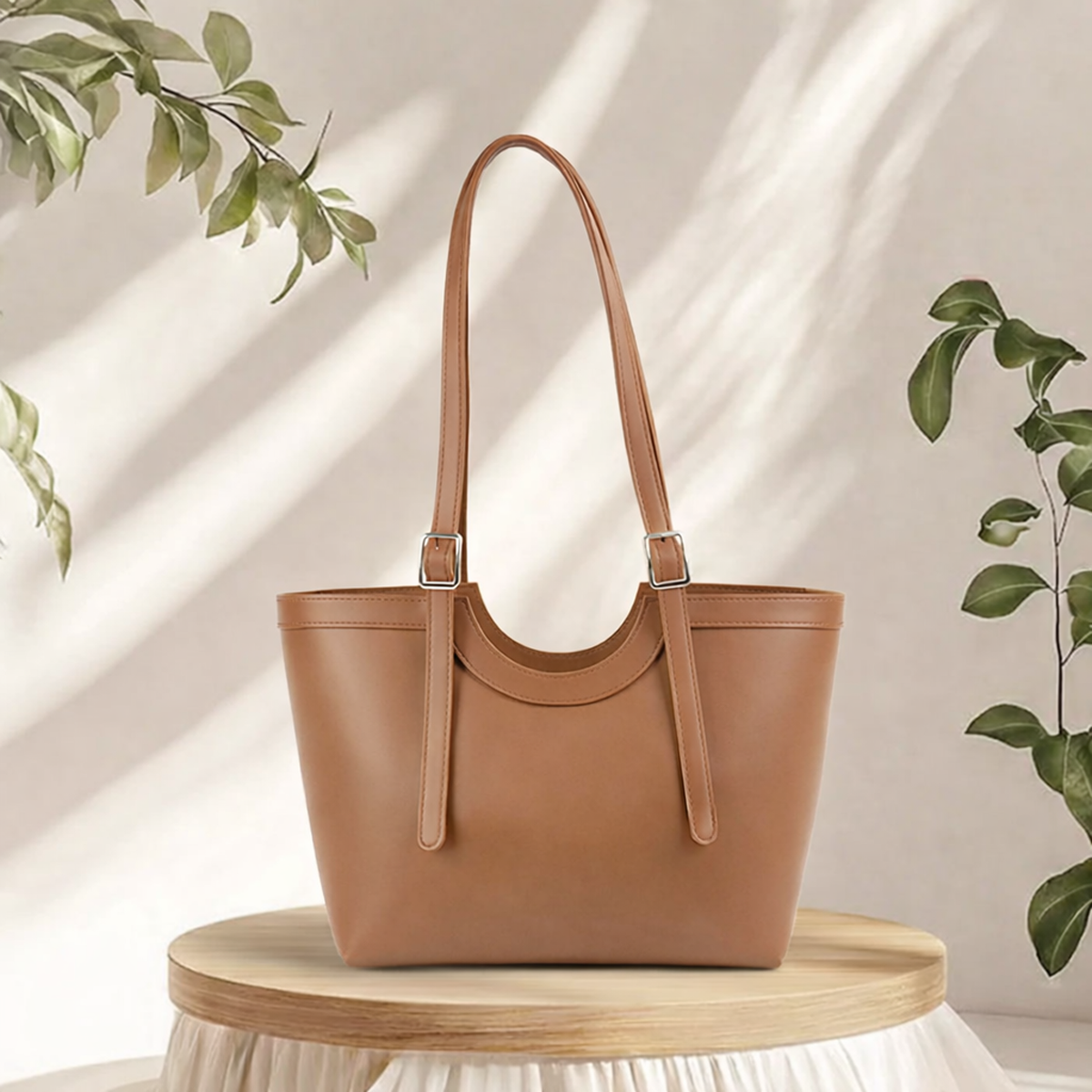 Caramel Curve Tote Bag Brown