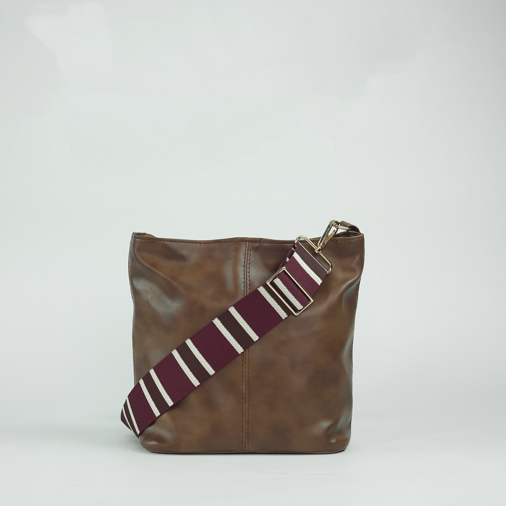 Large Capacity Tote Bag Brown