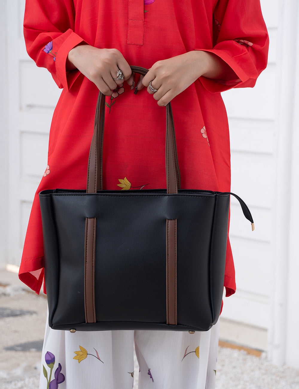 Stay Bag Black and Brown