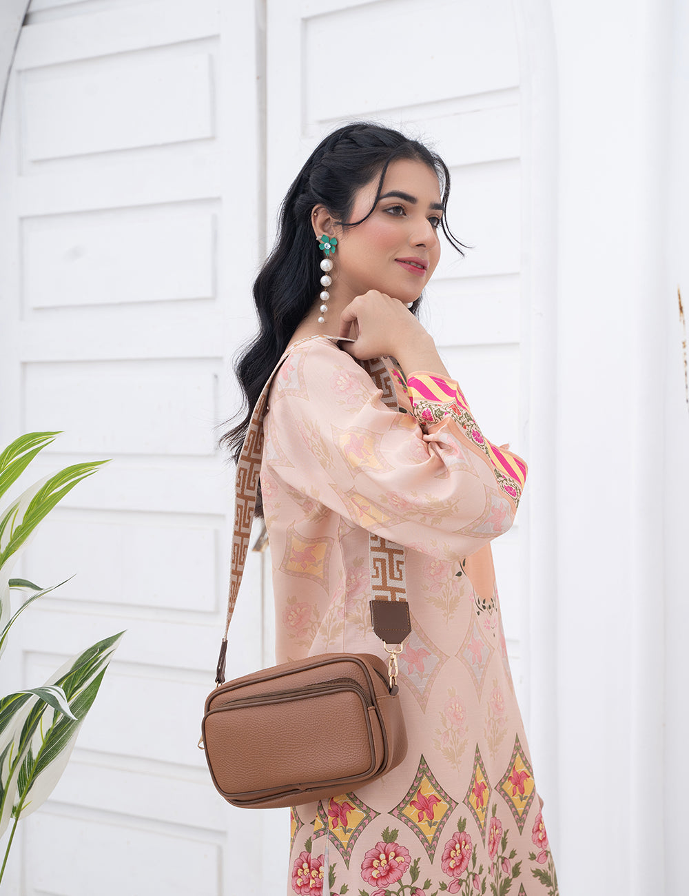 Messenger Shoulder Bag Beige